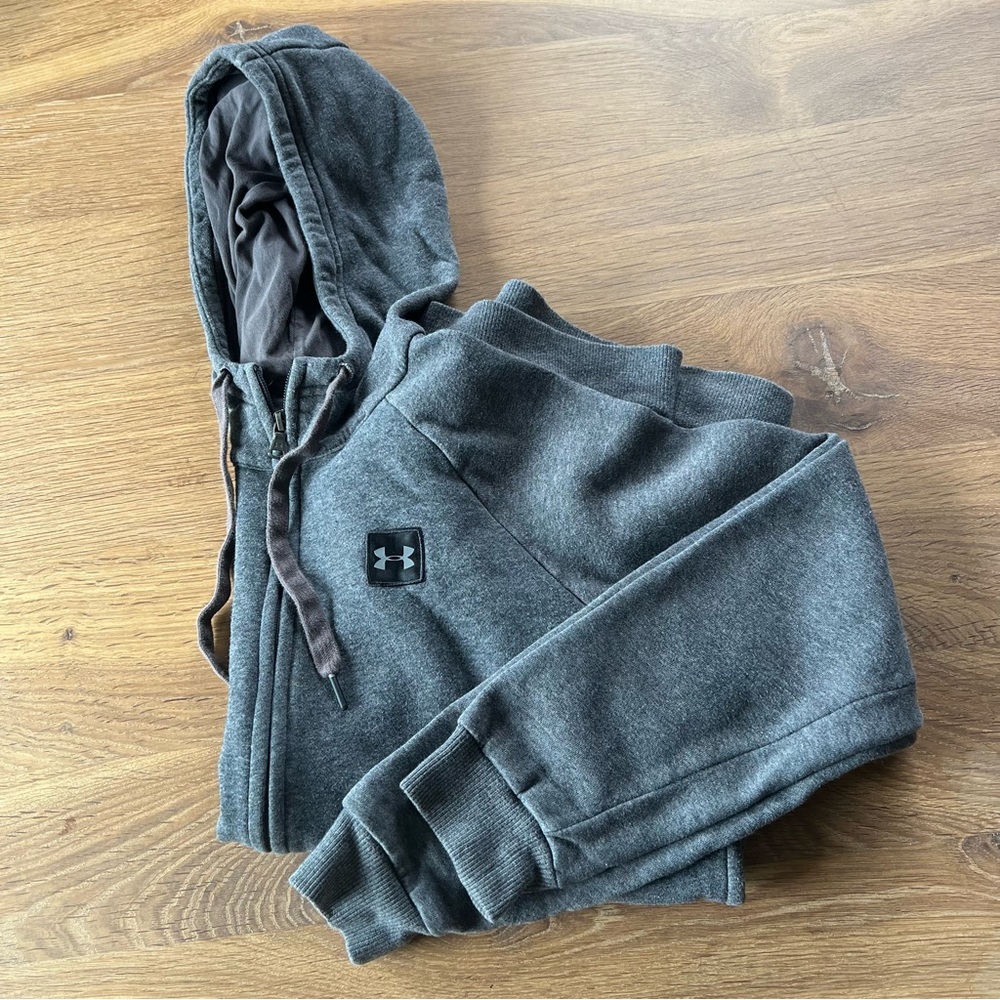 Under Armour Men’s full zip hoodie size S